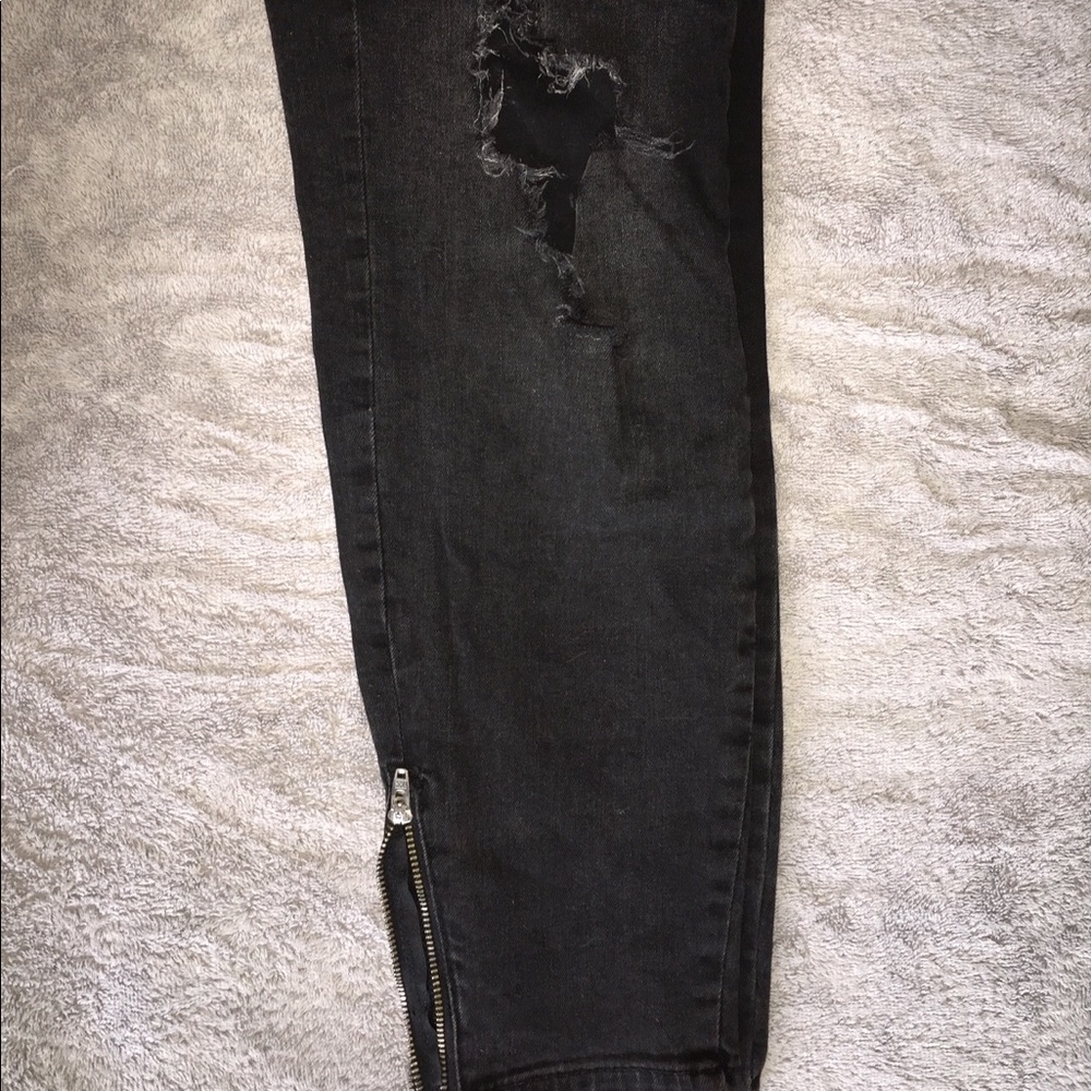 Low-Mid Rise Ripped Jeans - Picture 3 of 6